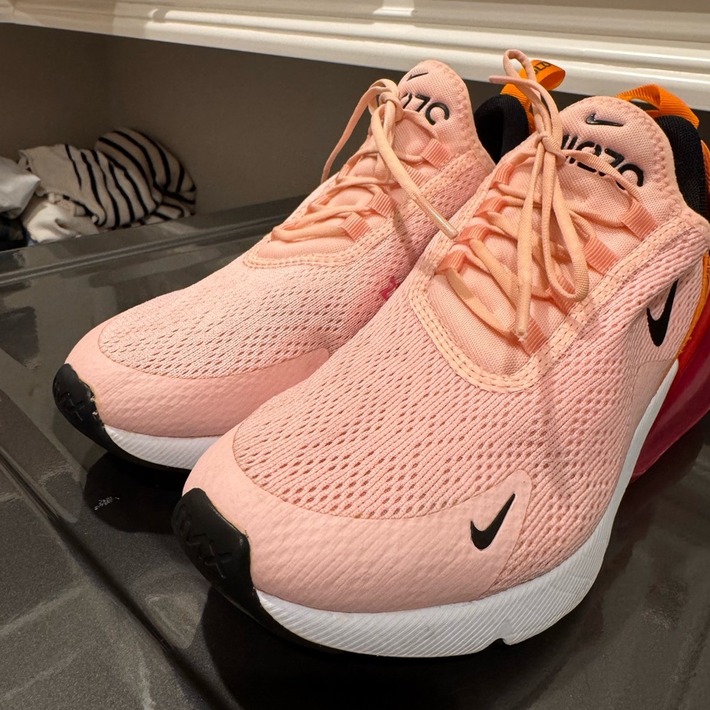 Nike AirMax 270 Sneakers in Pink and Orange